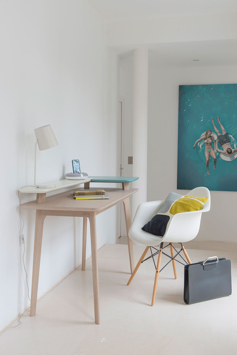 petit-bureau-salon-maison-dici